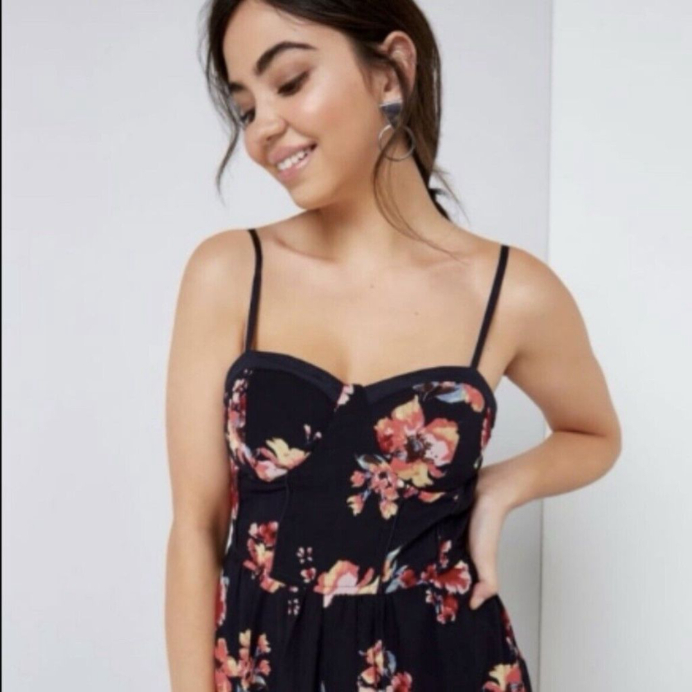 NWT Band Of‎ Gypsies Navy Jumpsuit Pink Floral- Womens Medium - Picture 9 of 16